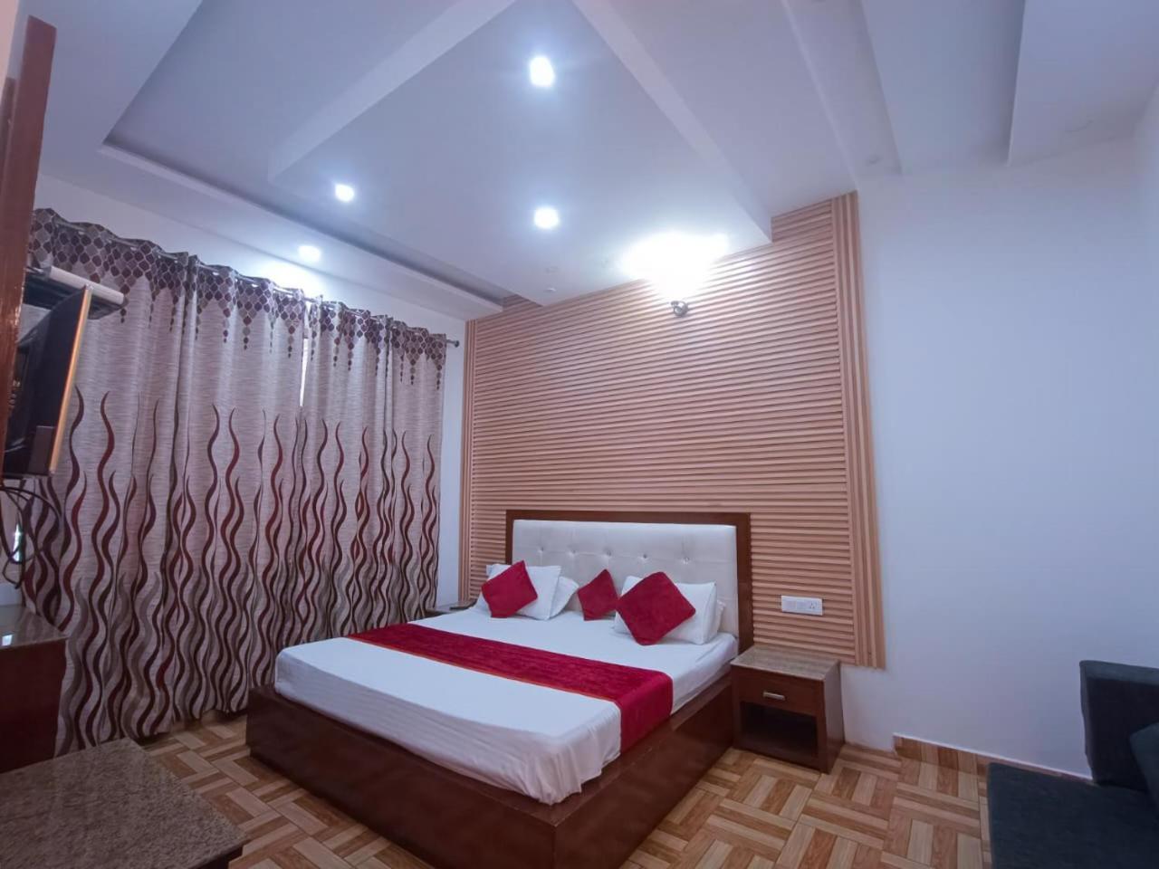 Hotel Snow Ark Inn, Dalhousie Esterno foto